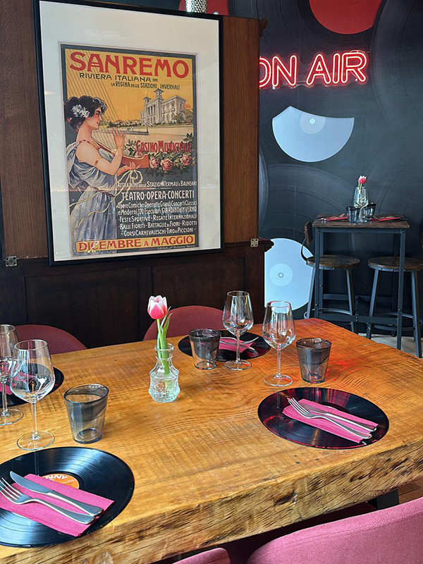 MOTIVO Sanremo - Pizzeria & Osteria - Stile Anni 70