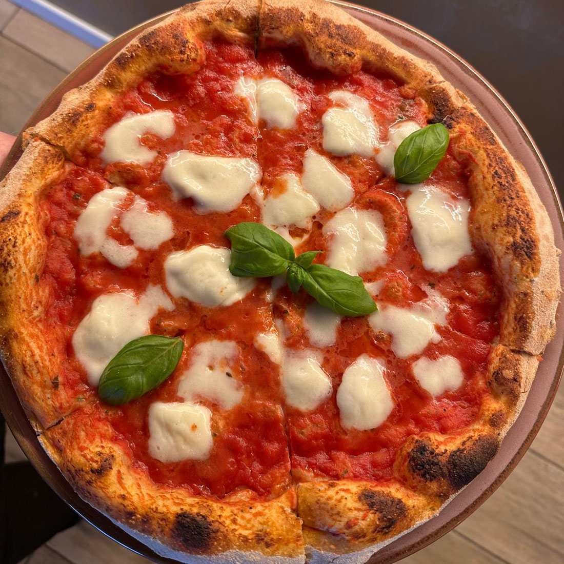 MOTIVO Sanremo - Pizzeria & Osteria - Stile Anni 70